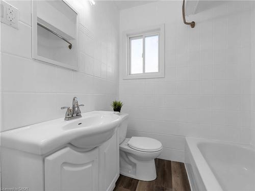 753 Burgess Avenue, Hamilton, ON - Indoor Photo Showing Bathroom
