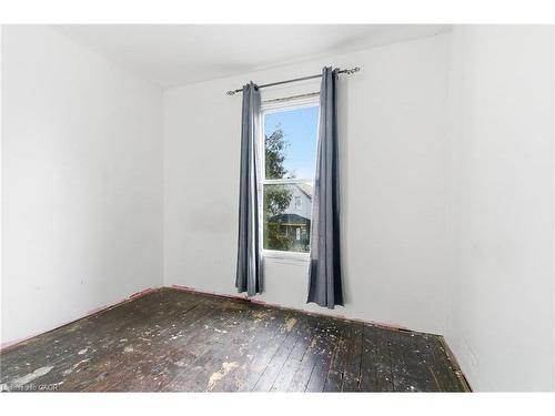 59 Francis Street, Hamilton, ON - Indoor Photo Showing Other Room