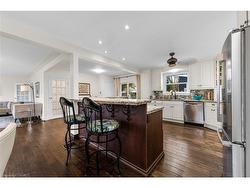 21 Lakeside Drive  Grimsby, ON L3M 2K9