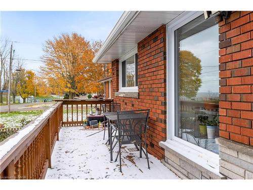 21 Lakeside Drive, Grimsby, ON - Outdoor With Exterior