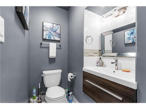 21 Lakeside Drive, Grimsby, ON - Indoor Photo Showing Bathroom