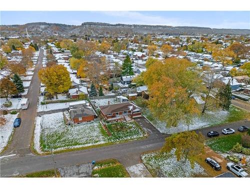 21 Lakeside Drive, Grimsby, ON - Outdoor With View