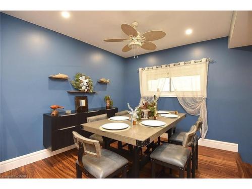 2346 Cavendish Drive, Burlington, ON - Indoor Photo Showing Dining Room