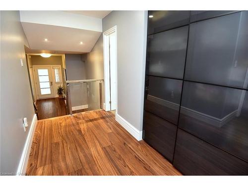 2346 Cavendish Drive, Burlington, ON - Indoor Photo Showing Other Room