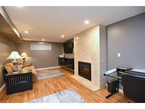 2346 Cavendish Drive, Burlington, ON - Indoor With Fireplace