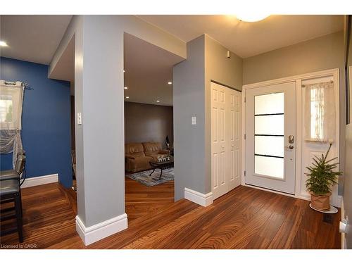 2346 Cavendish Drive, Burlington, ON - Indoor Photo Showing Other Room