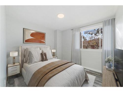 6-4199 Longmoor Drive, Burlington, ON - Indoor Photo Showing Bedroom