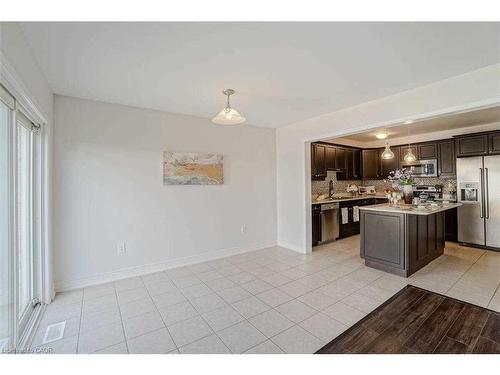 475 Zuest Crescent, Milton, ON - Indoor