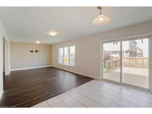 475 Zuest Crescent, Milton, ON - Indoor Photo Showing Other Room