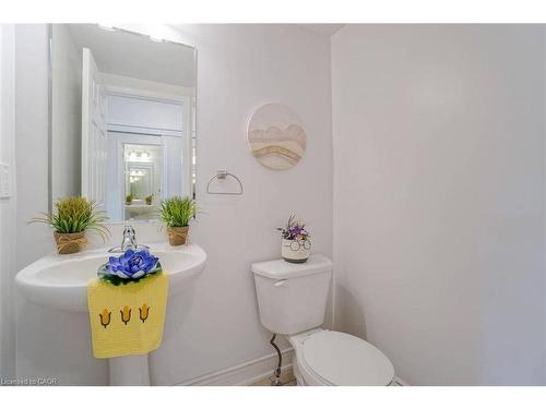 475 Zuest Crescent, Milton, ON - Indoor Photo Showing Bathroom