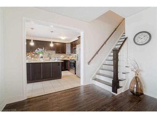 475 Zuest Crescent, Milton, ON - Indoor