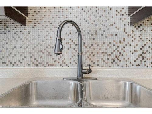 475 Zuest Crescent, Milton, ON - Indoor Photo Showing Kitchen With Double Sink