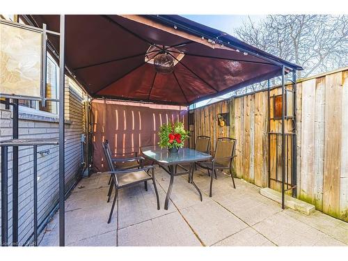 4-2220 Upper Middle Road, Burlington, ON - Outdoor With Exterior