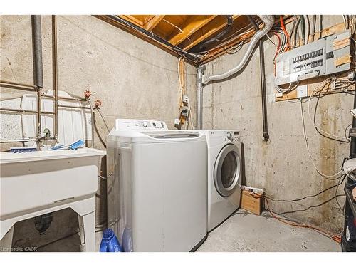 4-2220 Upper Middle Road, Burlington, ON - Indoor Photo Showing Laundry Room