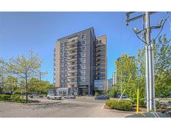 302-8 Hickory Street W Waterloo, ON N2L 3H6