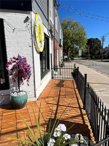 1472 King Street E, Kitchener, ON 