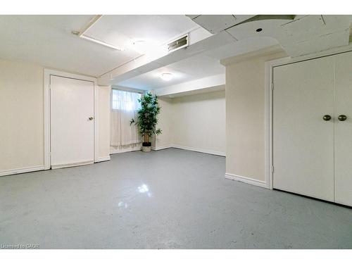 49 Madison Avenue, Hamilton, ON - Indoor Photo Showing Other Room