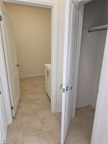 484 Provident Way, Hamilton, ON - Indoor