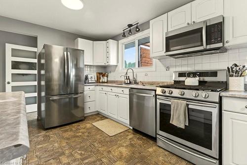 7 Prince Charles Drive, St. Catharines, ON - Indoor Photo Showing Kitchen