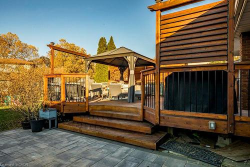 7 Prince Charles Drive, St. Catharines, ON - Outdoor With Deck Patio Veranda