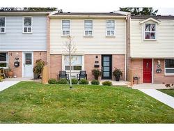 83-1055 Shawnmarr Road  Mississauga, ON L5H 3V2