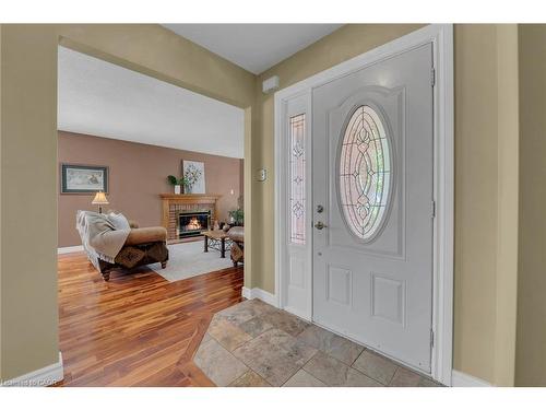 35 Highland Boulevard, Caledonia, ON - Indoor Photo Showing Other Room