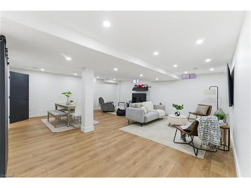 198 Springvalley Crescent, Hamilton, ON - Indoor