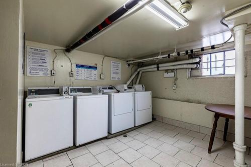 404-118 St. Joseph'S Drive, Hamilton, ON - Indoor Photo Showing Laundry Room