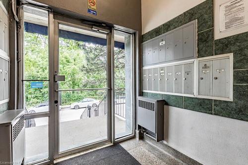 404-118 St. Joseph'S Drive, Hamilton, ON -  Photo Showing Other Room