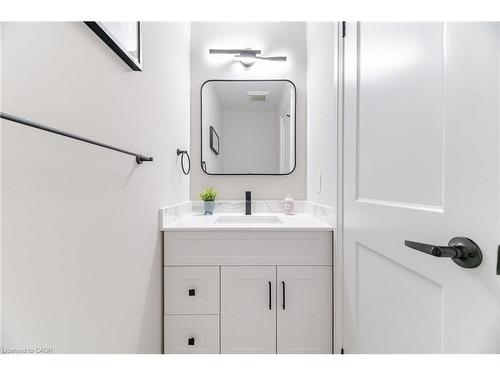 2392 Arnold Crescent, Burlington, ON - Indoor