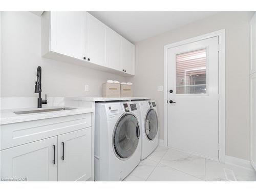 2392 Arnold Crescent, Burlington, ON - Indoor Photo Showing Laundry Room