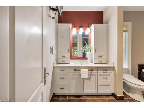 2448 Bridge Road, Oakville, ON - Indoor Photo Showing Bathroom