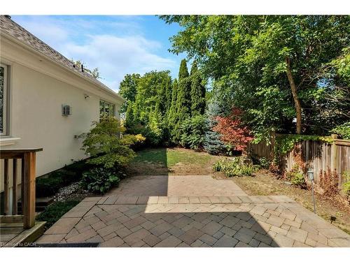 2448 Bridge Road, Oakville, ON - Outdoor