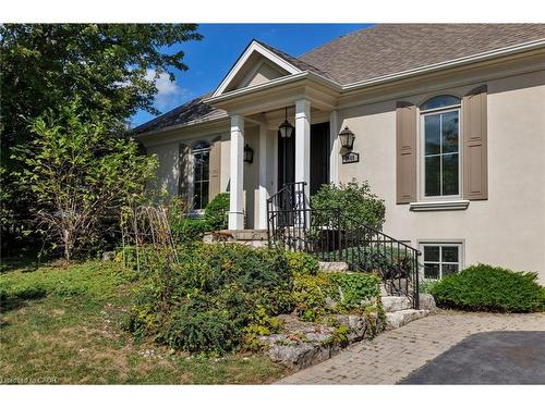 2448 Bridge Road, Oakville, ON - Outdoor