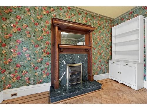 91 Spadina Avenue, Hamilton, ON - Indoor With Fireplace