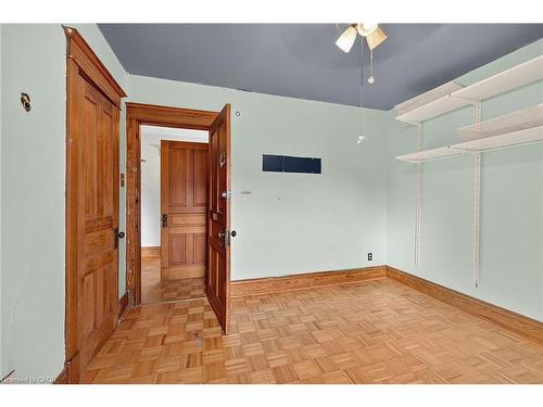 91 Spadina Avenue, Hamilton, ON - Indoor Photo Showing Other Room
