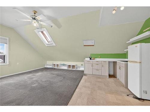 91 Spadina Avenue, Hamilton, ON - Indoor Photo Showing Other Room