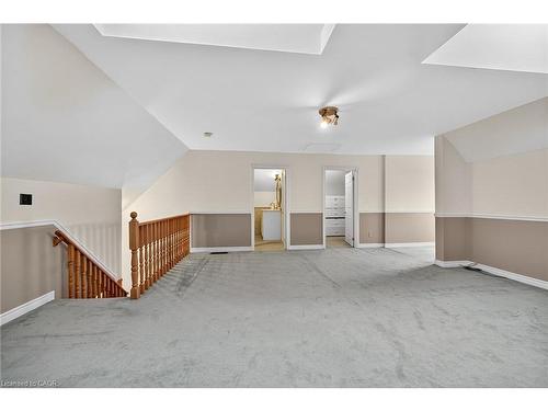 5089 Forest Hill Drive, Mississauga, ON - Indoor Photo Showing Other Room