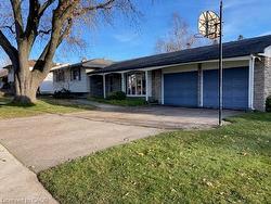 15 Penrose Avenue  Kitchener, ON N2A 1E9