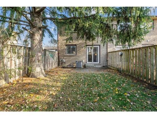 17-1455 Garth Street, Hamilton, ON - Outdoor