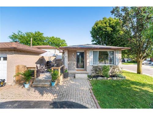 225 Golfwood Drive  Hamilton, ON L9C 7C6