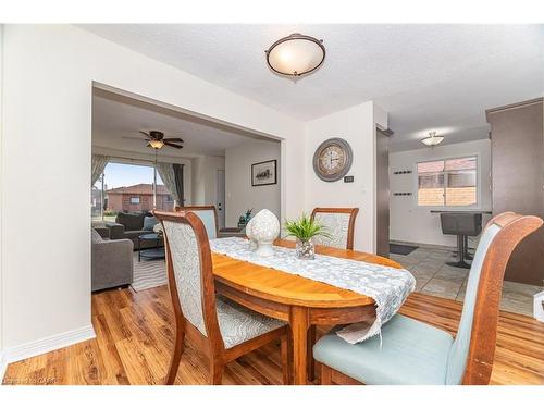 225 Golfwood Drive, Hamilton, ON - Indoor Photo Showing Dining Room