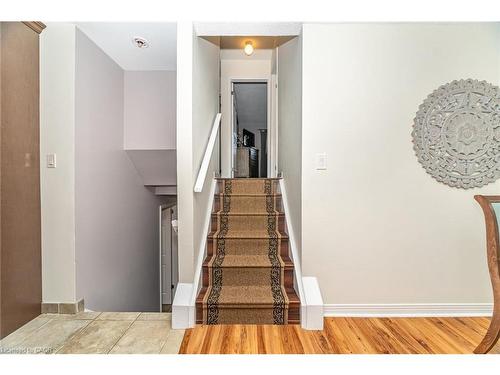 225 Golfwood Drive, Hamilton, ON - Indoor Photo Showing Other Room