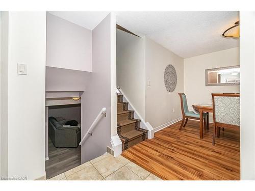 225 Golfwood Drive, Hamilton, ON - Indoor