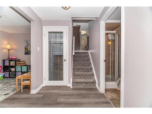 225 Golfwood Drive, Hamilton, ON - Indoor Photo Showing Other Room