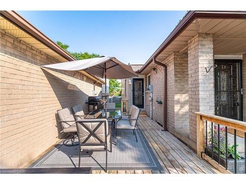 225 Golfwood Drive, Hamilton, ON - Outdoor With Deck Patio Veranda With Exterior