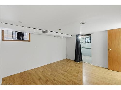 70 Rosemont Avenue, Hamilton, ON - Indoor Photo Showing Other Room