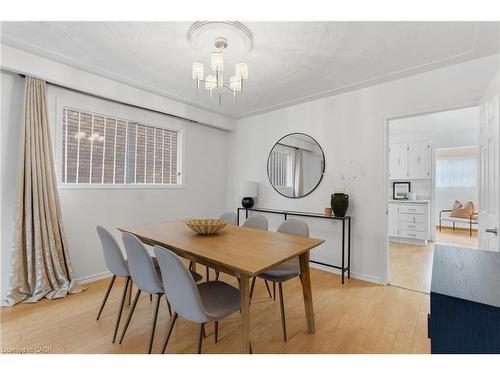 70 Rosemont Avenue, Hamilton, ON - Indoor Photo Showing Dining Room