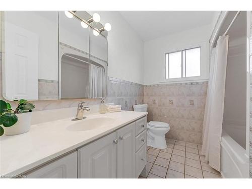 3096 Palmer Drive, Burlington, ON - Indoor Photo Showing Bathroom