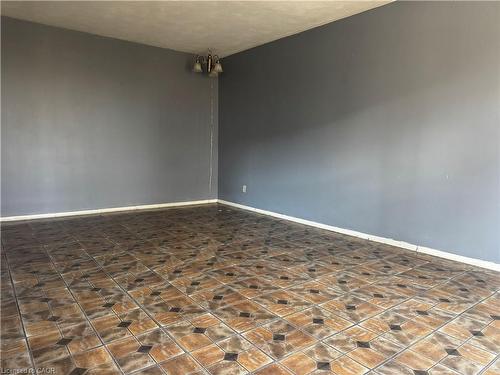 208-269 Parkdale Avenue N, Hamilton, ON - Indoor Photo Showing Other Room